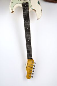 moews Salinger Fortissimo Vintage White over Ocean Turquoise Sparkle Guitar