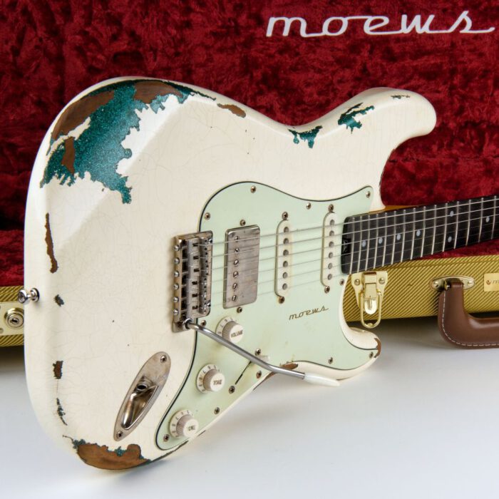 moews Salinger Vintage White over Turquoise Sparkle